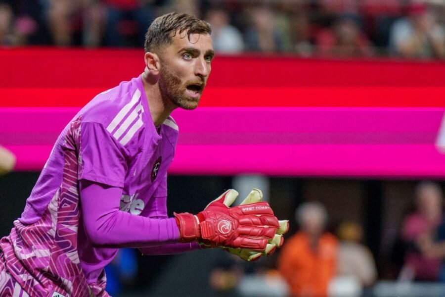 Revs re-sign USMNT's Turner on loan from Lyon