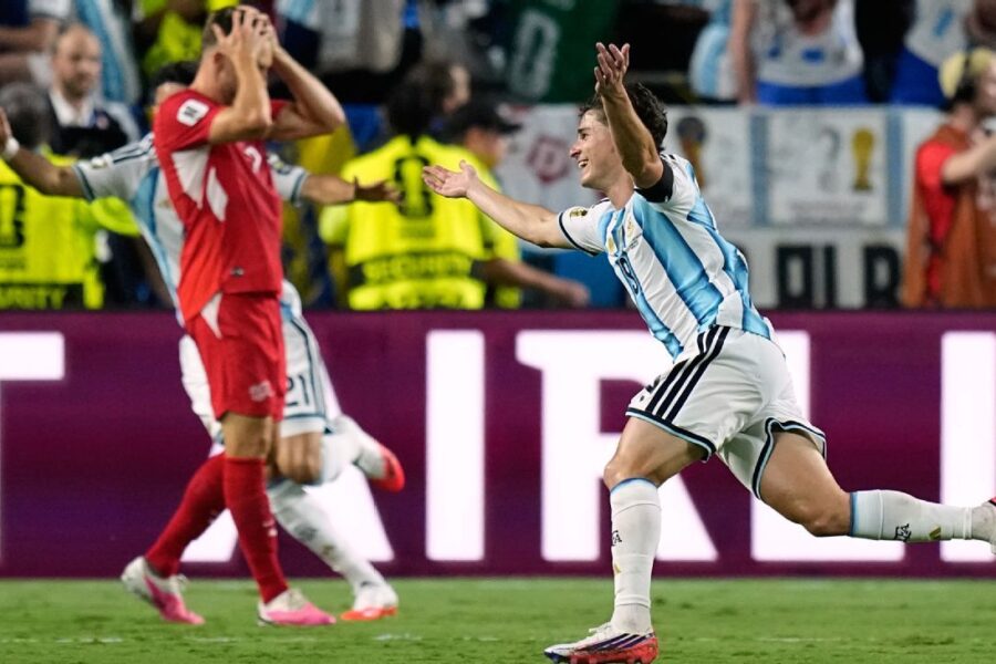 Álvarez's screamer a 'huge release' for Argentina