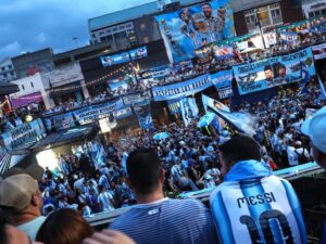 World Cup Daily live: Argentina fans take over Atl…