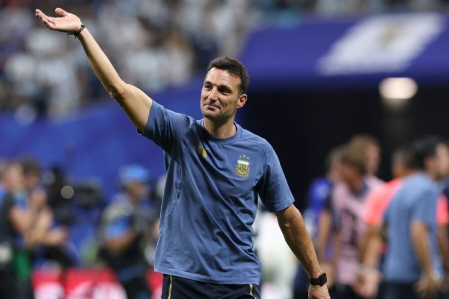Copy of Scaloni's Argentina 'smelt blood' to book WC final...