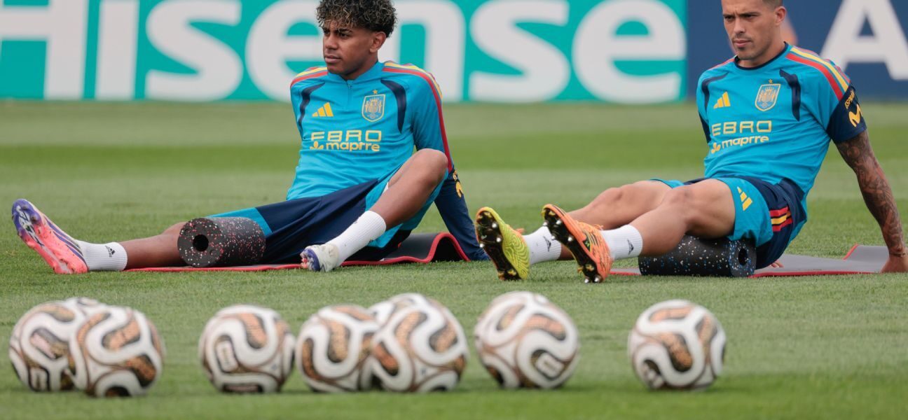 Yamal, Porro train apart from Spain teammates