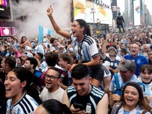 World Cup Daily live: Final countdown as Spain-Arg…