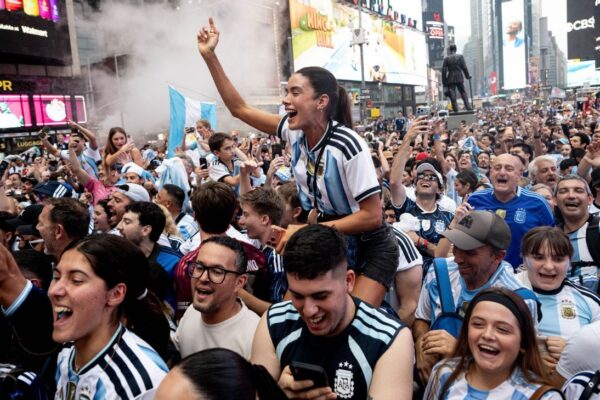 World Cup Daily live: Final countdown as Spain-Arg…