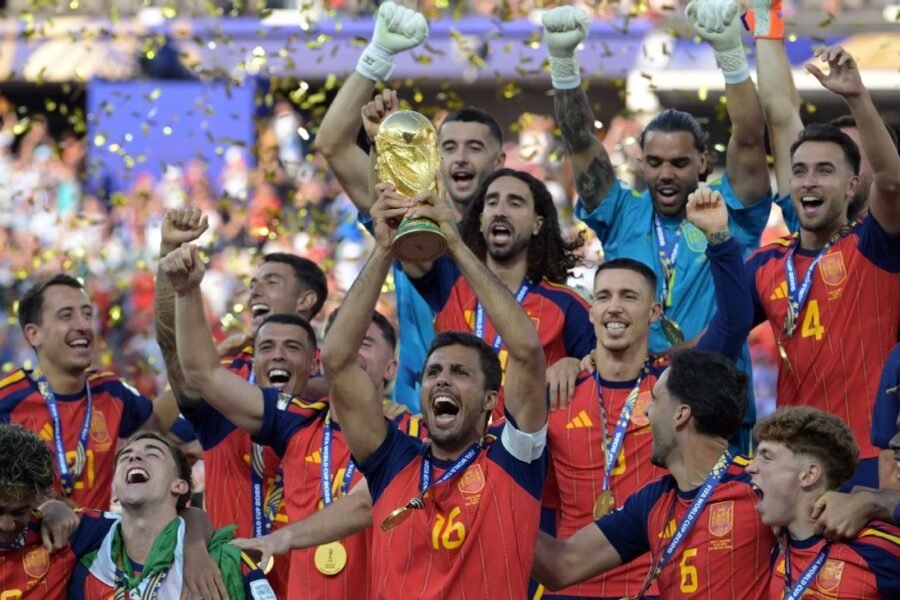 Torres fires Spain past Argentina for 2nd WC title...