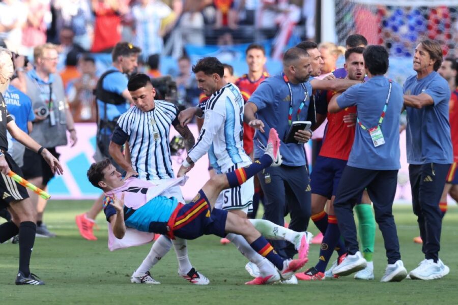 FIFA opens assault case against Argentina trio