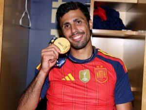 Transfer rumors, news: Real Madrid confident of Rodri deal; Man City line up replacement