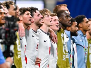 How has Wonderwall become England’s World Cup soundtrack?