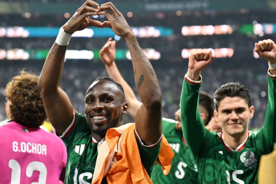Mexico storm into World Cup last 16 to book potential England clash
