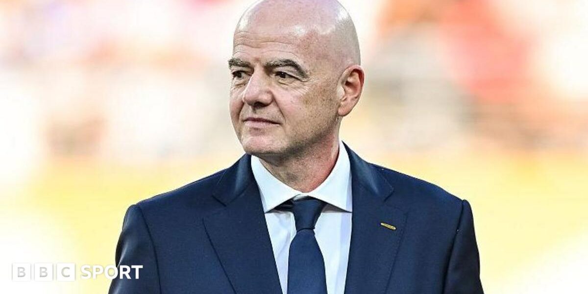 Fifa criticises campaign to oust president Infantino