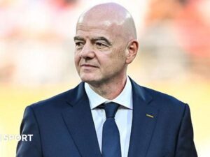 Fifa criticises campaign to oust president Infantino