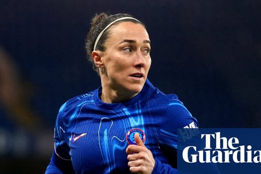 Lucy Bronze backs Uefa’s stance on boycotting Fifa for ‘good of the game’