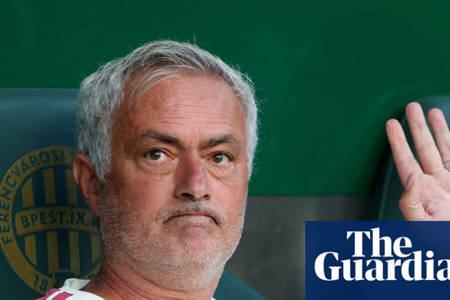 Infantino, Trump, Bezos and Mourinho: together at last: Football Weekly – video