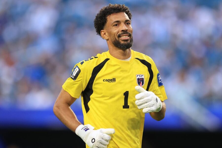 Vozinha gets jersey approval amid delayed arrival