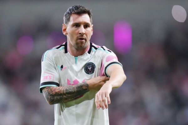 Messi returns after WC but Miami held to draw