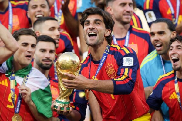 PSG sign World Cup hero Ferran Torres from Barça