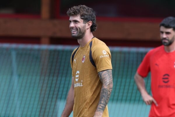 Pulisic returns to Milan training after WC injury