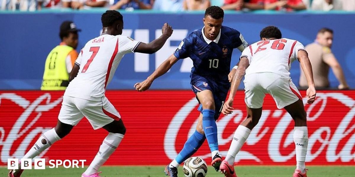 ‘Constant bombardment’ – fans shown 65,000 junk food ads at World Cup