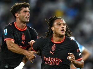 Pulisic gets assist for Milan in 1st game since U.S. World Cup exit