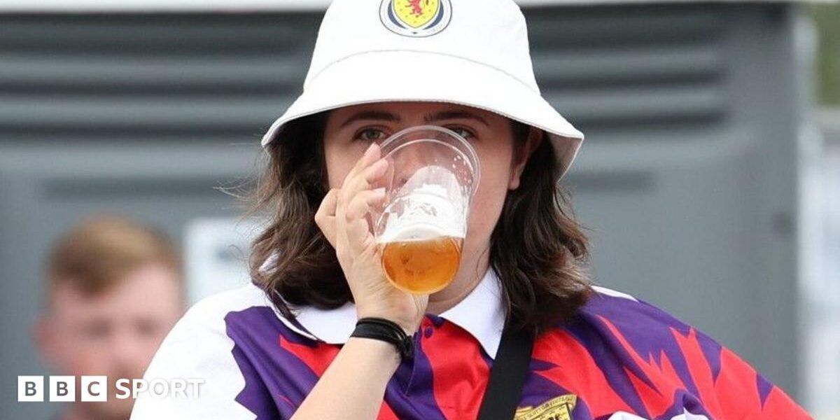 Alcohol allowed at seats for Scotland’s World Cup play-off