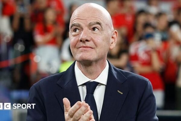 FAW boss renews call for Infantino to step down