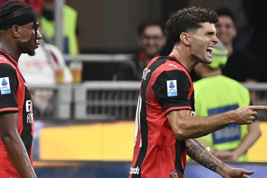Pulisic wants AC Milan stay amid contract talks