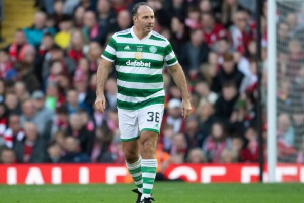 Ex-Spurs defender Vega to run for FIFA president
